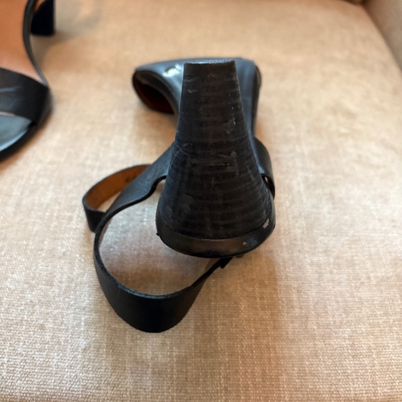 Lucky Brand Black Leather Heels Size 8.5 - Picture 3 of 6